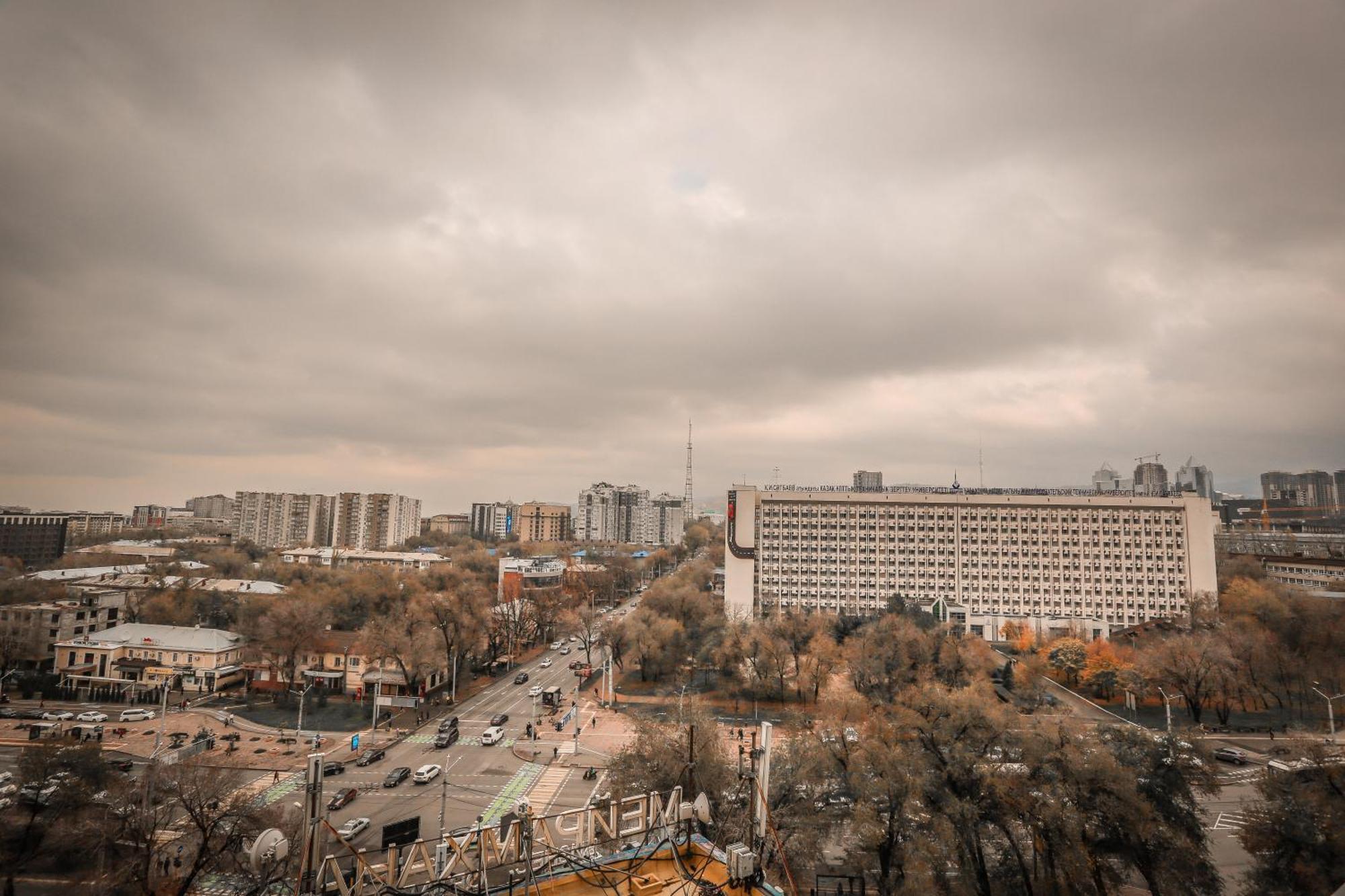 Grand Aiser Hotel Almaty Exterior foto